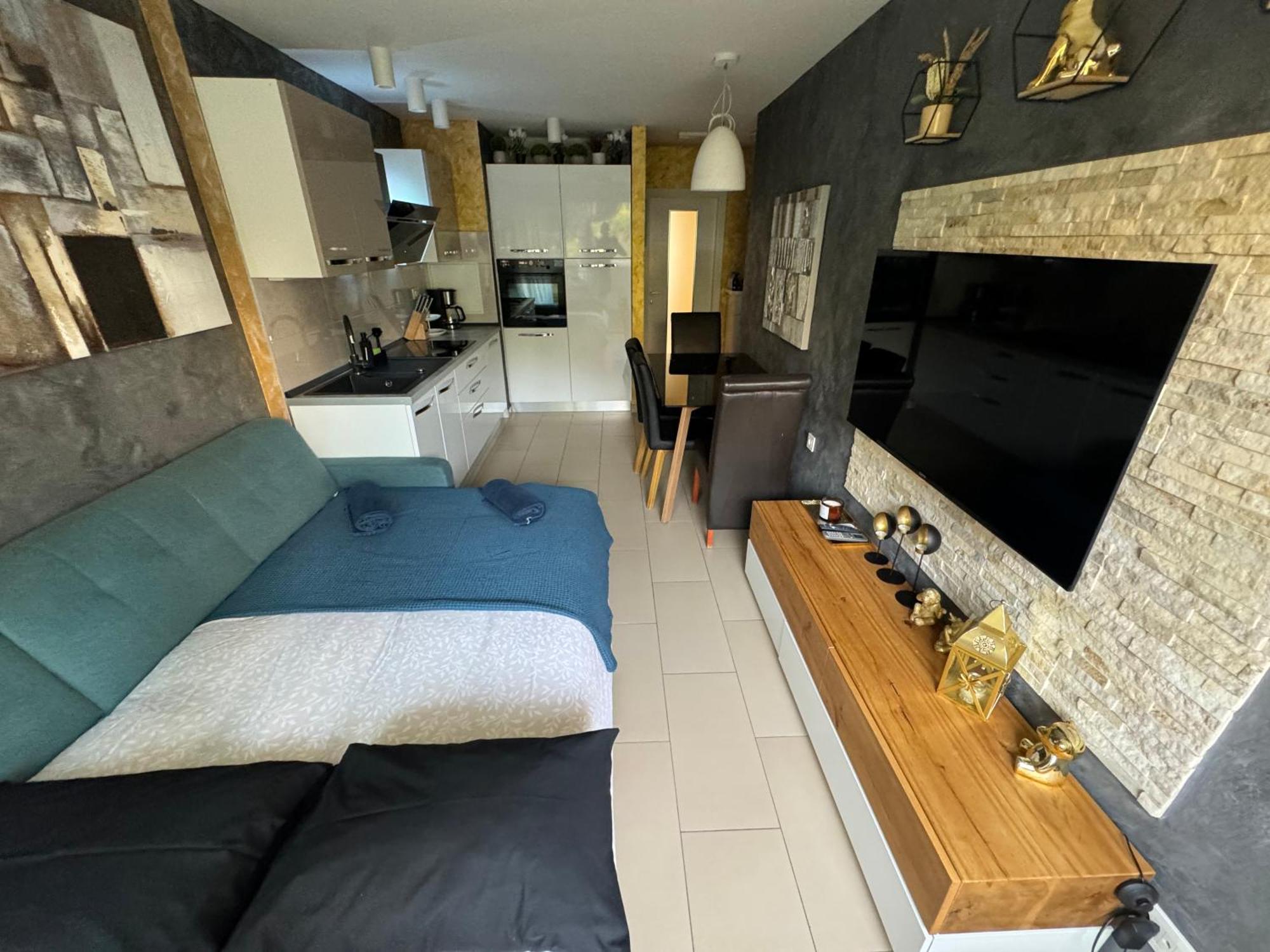Apartment Astra With Private Parking Split Exterior photo